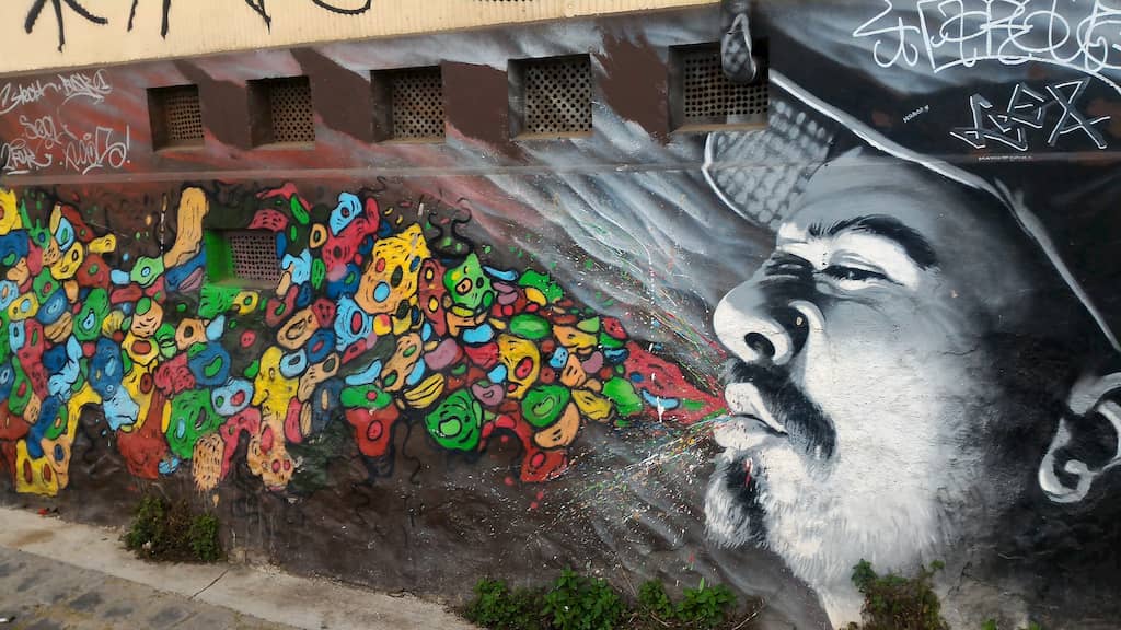 Uma das inúmeras artes de ruas encontradas em valparaíso